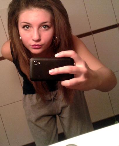 A fényképet a modell helyezte be a cseh Modelky s.r.o portáljára.