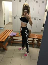 modelky/3467/1A5EC3A4-39EE-4613-86E6-FD1AB5E8D01F.jpg